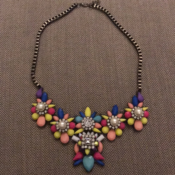 Jewelry - Statement Necklace